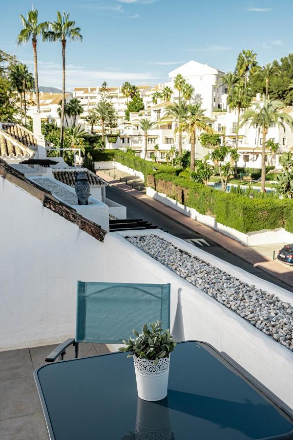 Captivating 2 Bedroom In Popular Nueva Andalucia Close To Centro Plaza Apartment *
